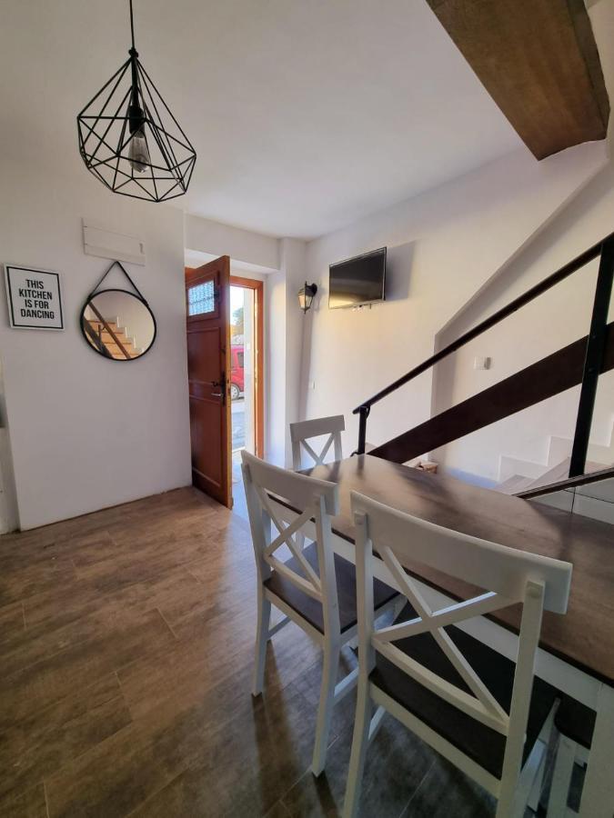Casa Iulia * Haro